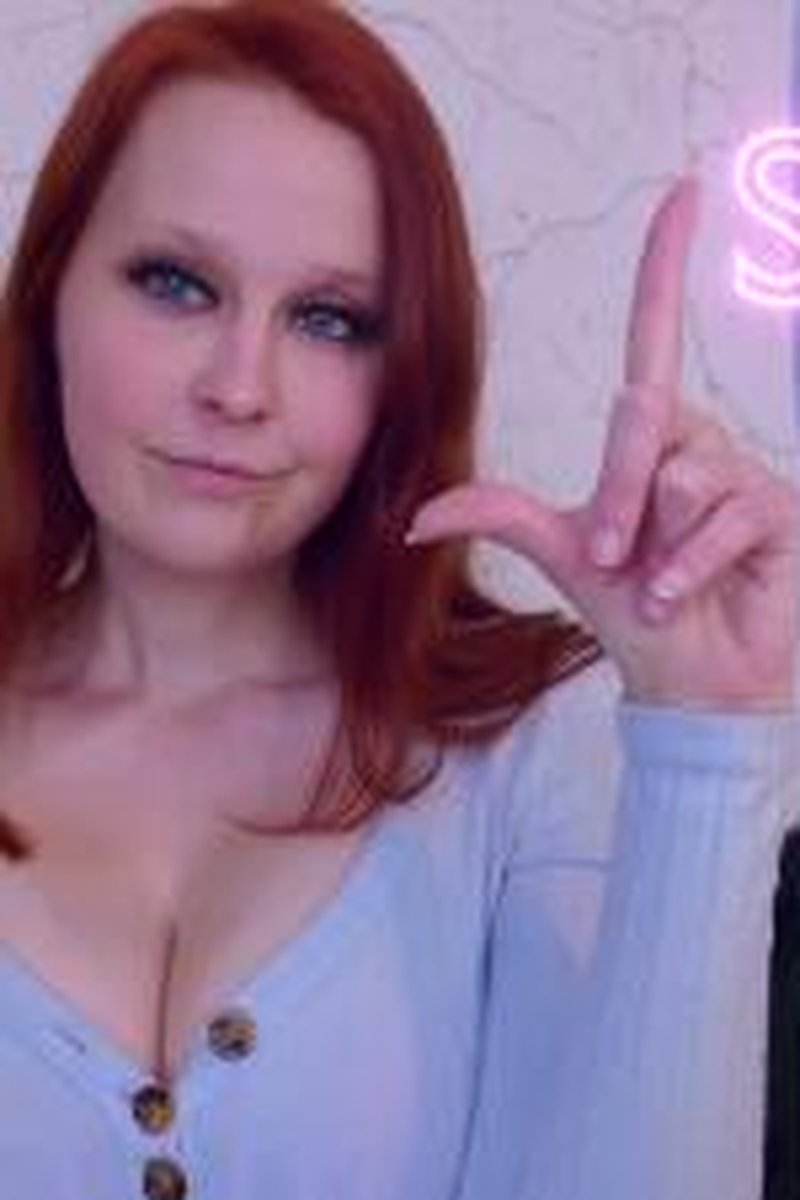 Sexless Loser - Screenshot 1 of 4 - Big Tits