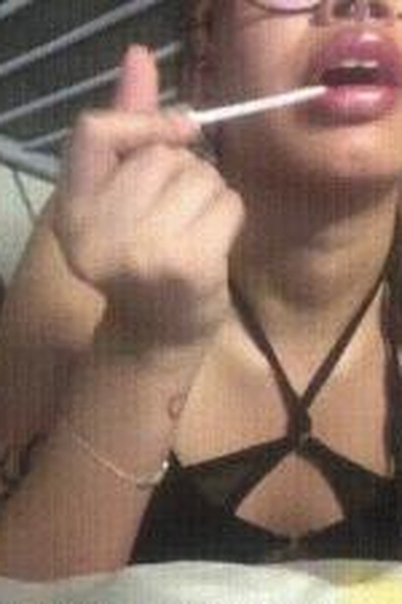 Glitter Lipgloss - Screenshot 1 of 4 - Beautiful