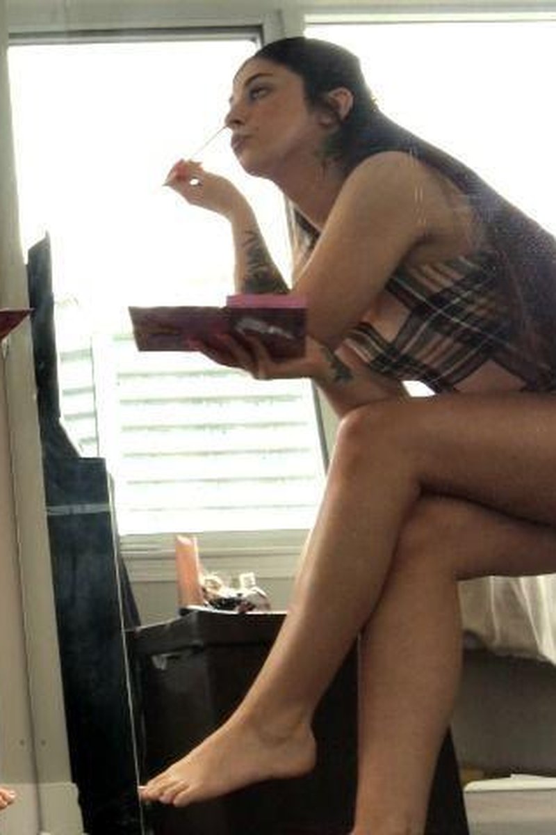 Ignored By Prrincess - Screenshot 1 of 4 - Bitch