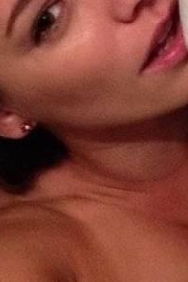 Facetime - Screenshot 1 of 4 - Anal