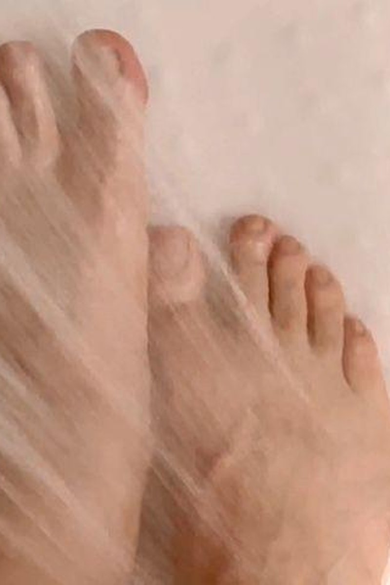 Under Shower - Screenshot 1 of 4 - Erotica