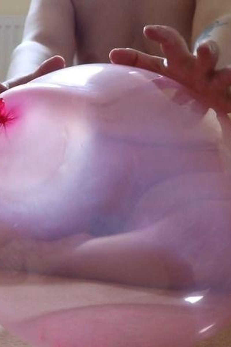 Squishing Nail Pops - Screenshot 1 of 4 - Big Ass