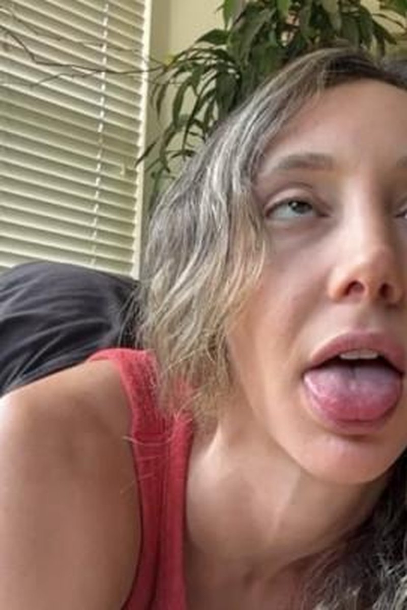 Steph's First Session - Screenshot 1 of 4 - Domination