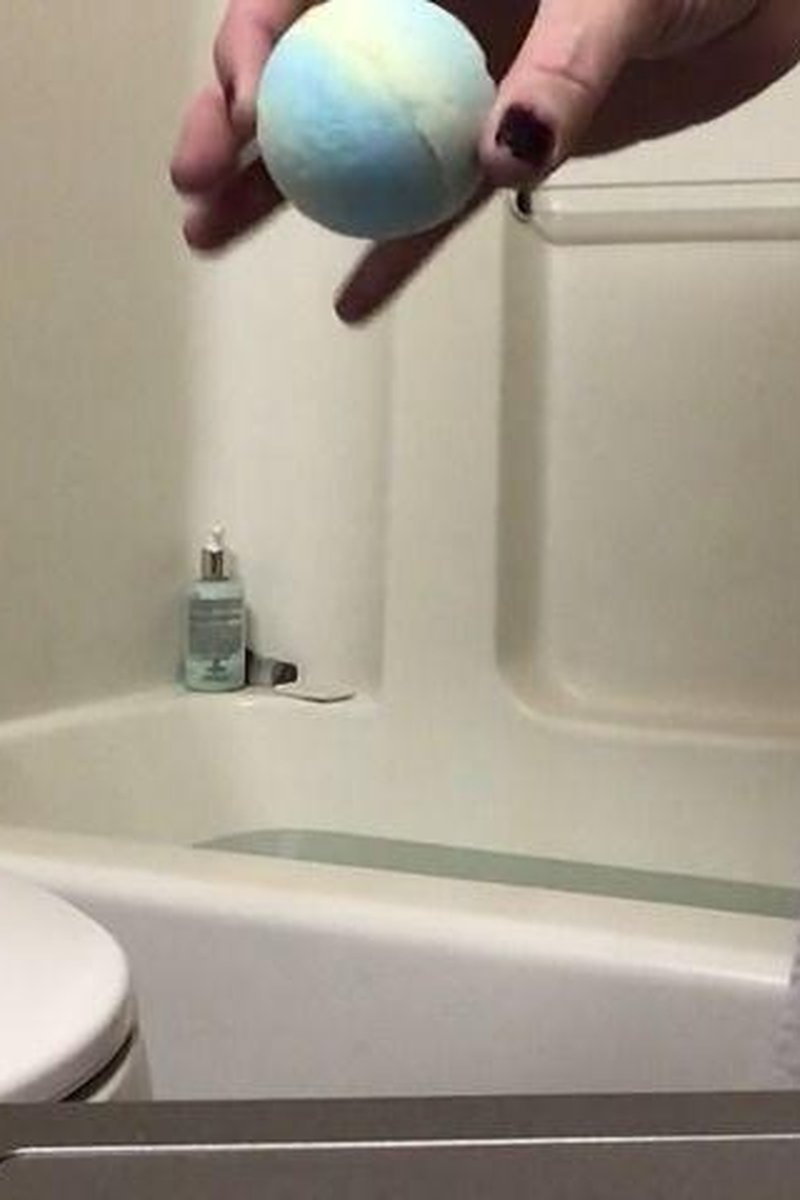 Bath Time - Screenshot 1 of 4 - Bathroom