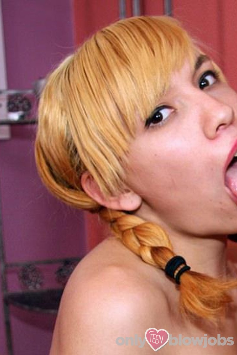 Risika - Screenshot 1 of 4 - Blond Hair