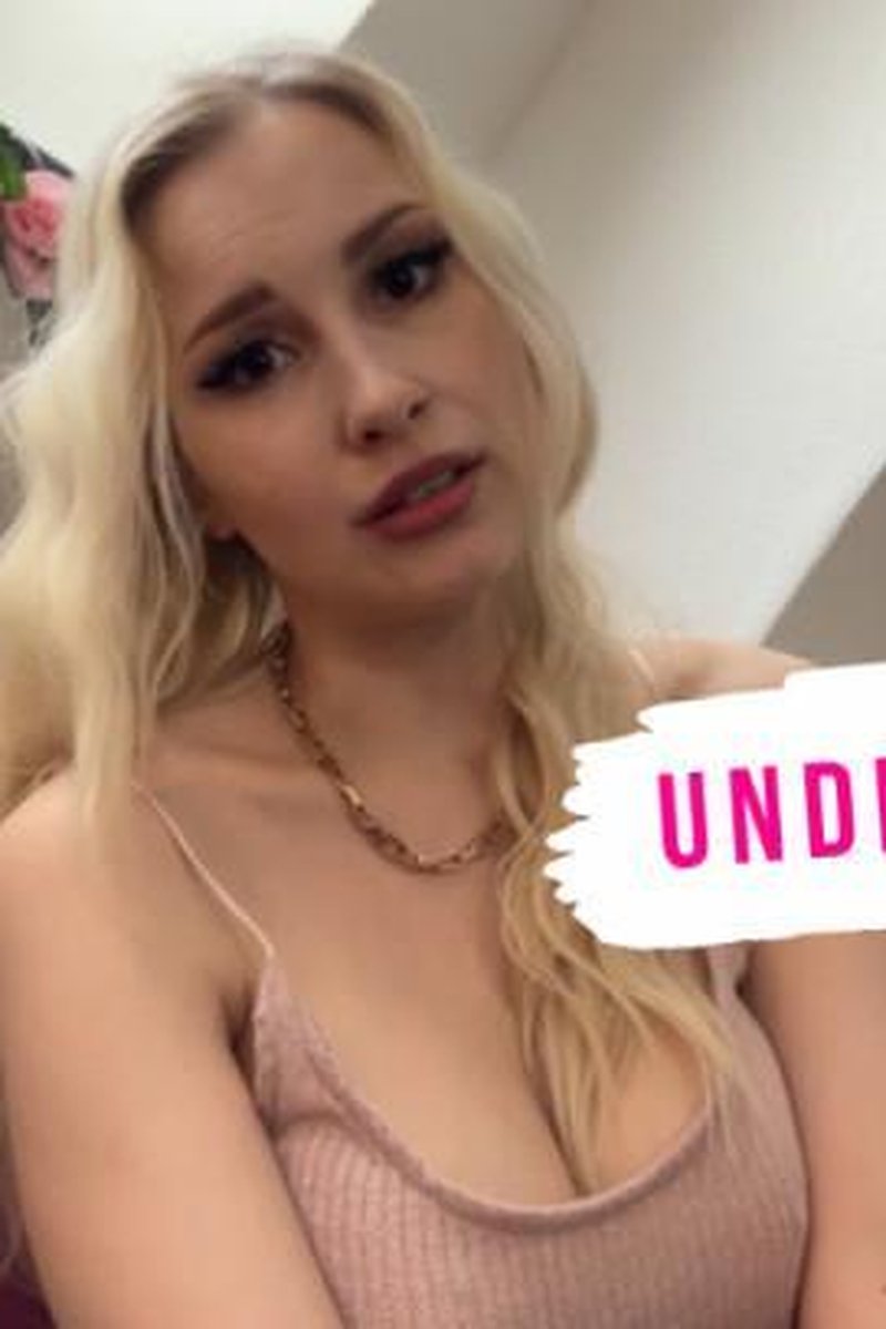 Under My Spell - Screenshot 1 of 4 - Big Tits