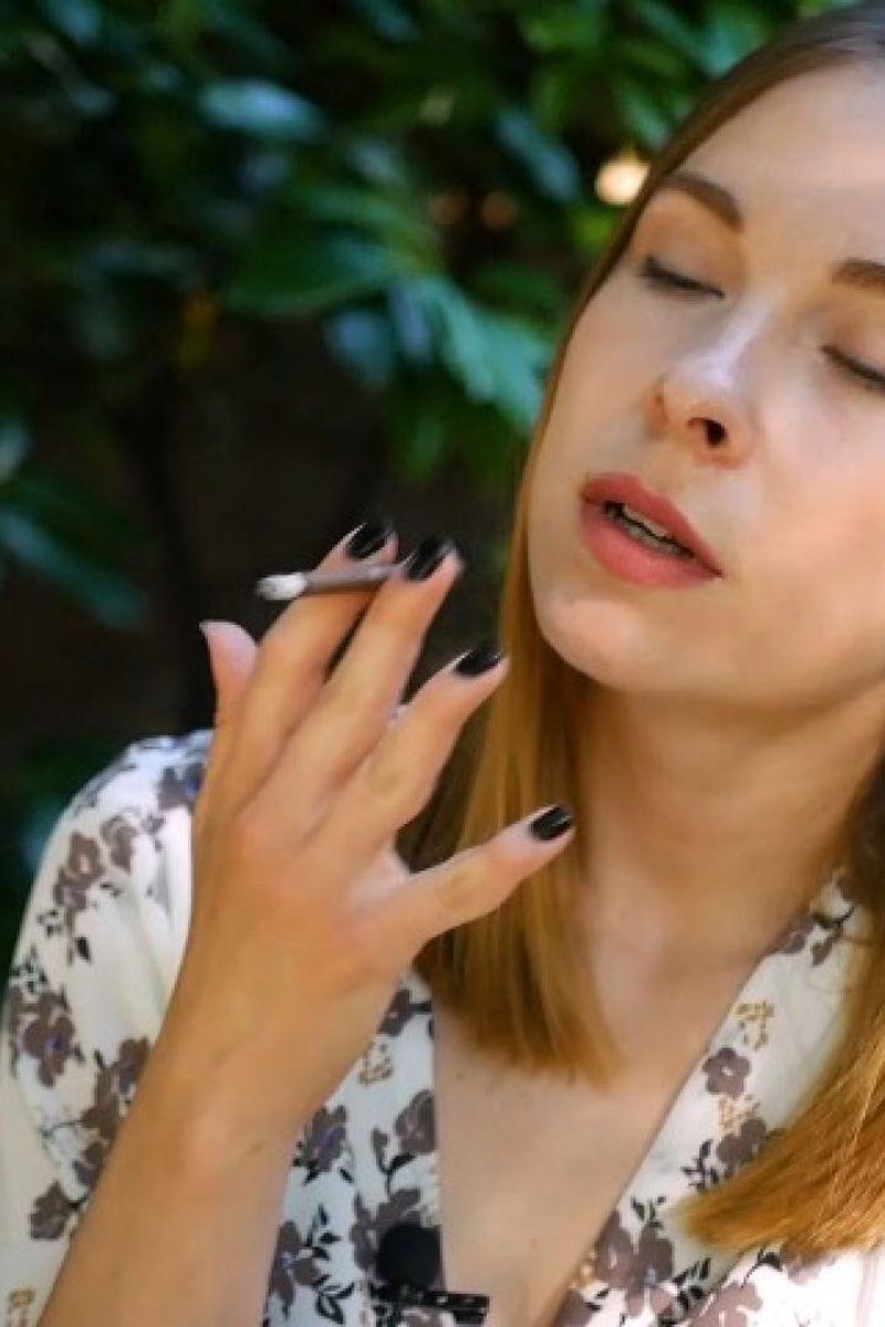 Evgeniya Is Smoking Strong Cigarette - Screenshot 1 of 4 - Amateur