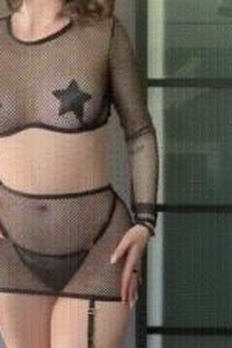 Captivated - Screenshot 1 of 4 - Body Worship