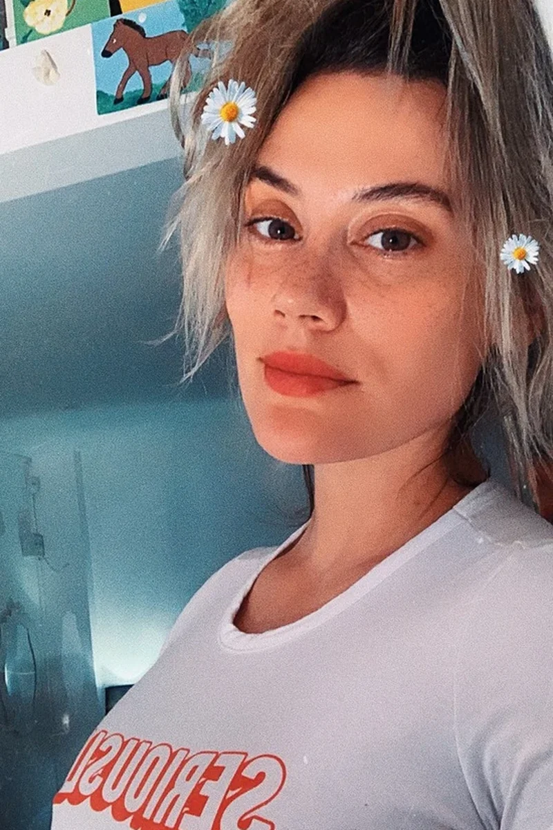 Super - Screenshot 1 of 4 - Andrea Garcia