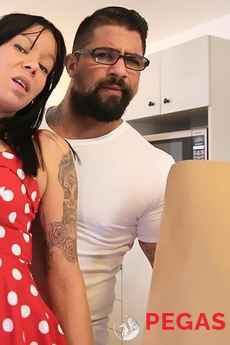 Kitchen Counter Quickie - Screenshot 1 of 4 - Chloe Clark