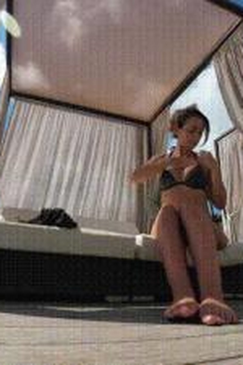 TP-iwantclipsladyanjagermanmistress-private-einblicke-luxus-korper-eincremen
