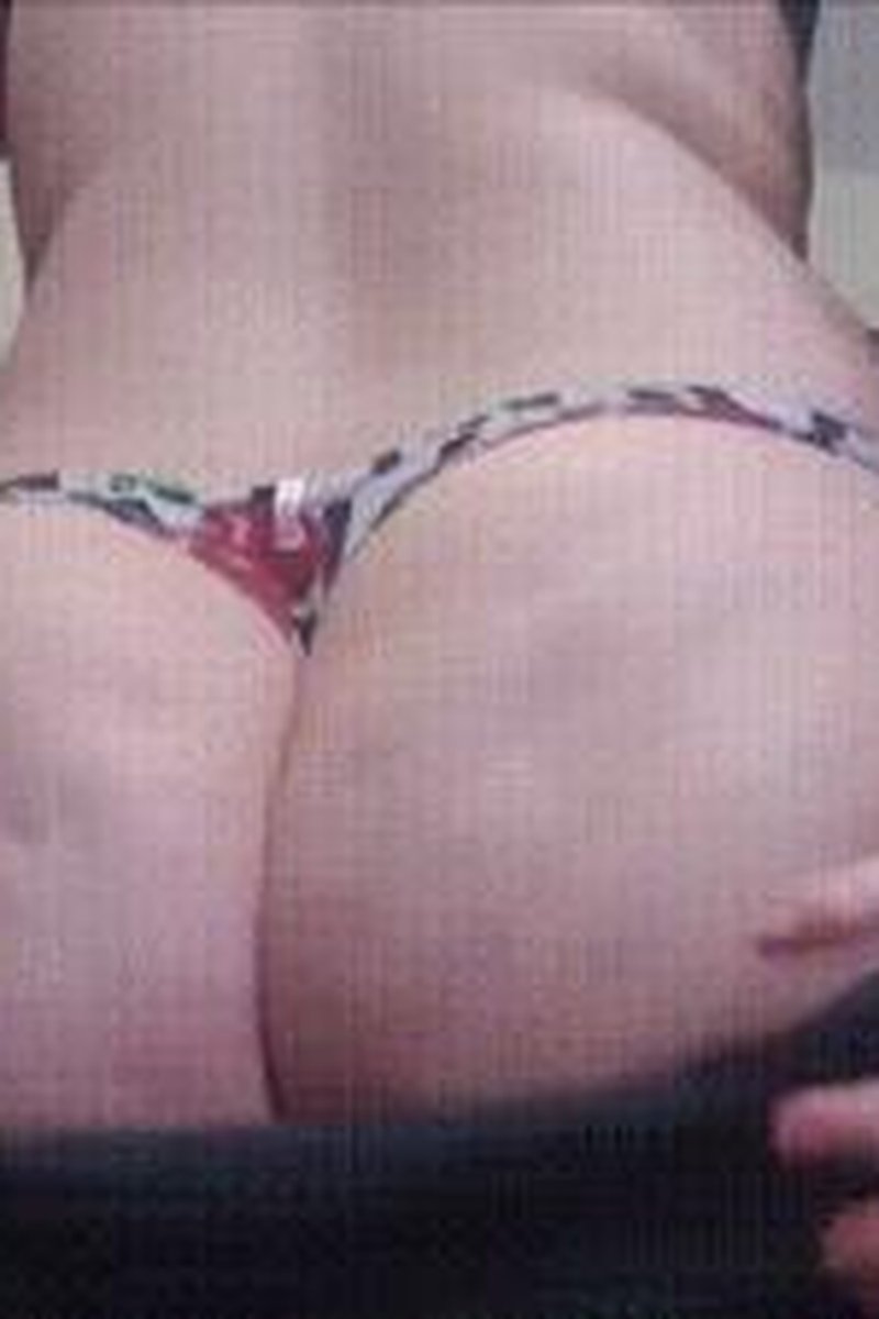 Cherry Thong vs New Black Yoga Pants - Screenshot 1 of 4 - Ass Fetish