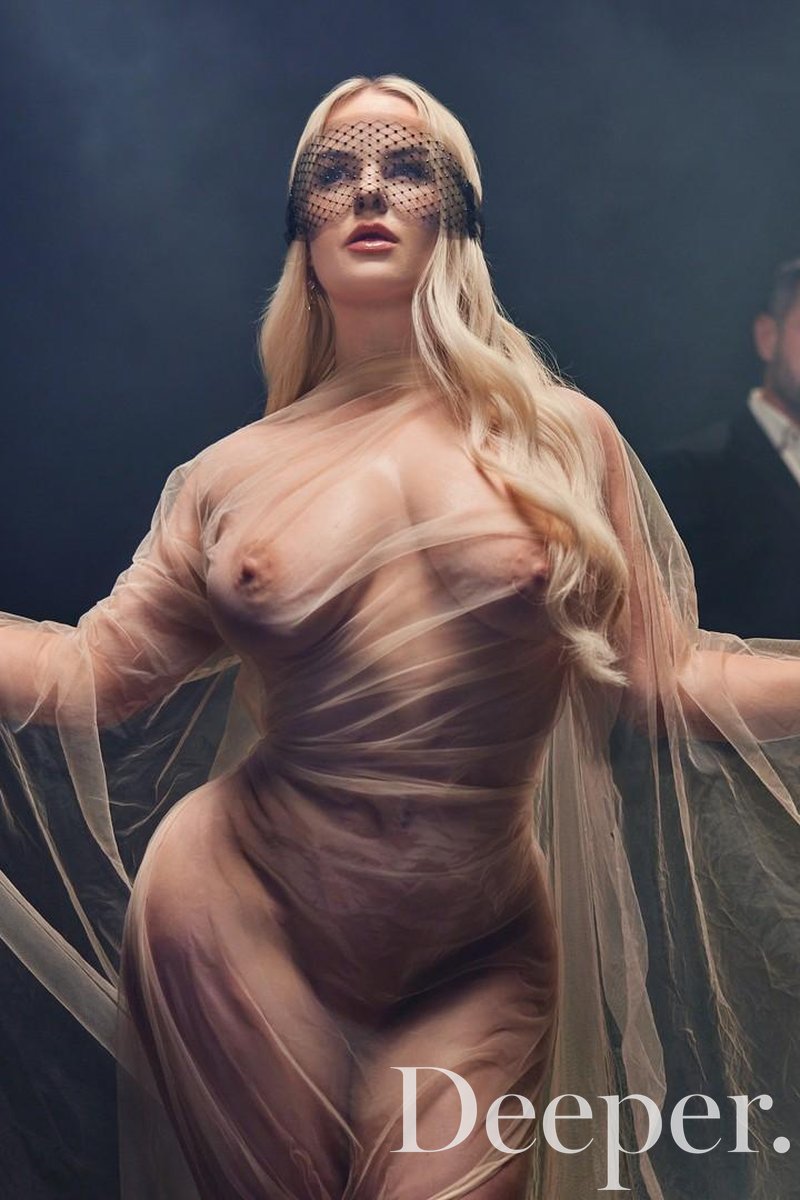 Worth - Screenshot 1 of 4 - Big Tits