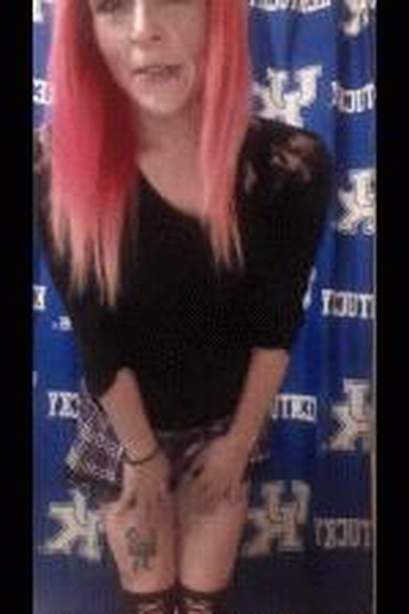 Giantess vs Tiny BF - Screenshot 1 of 4 - Fetish