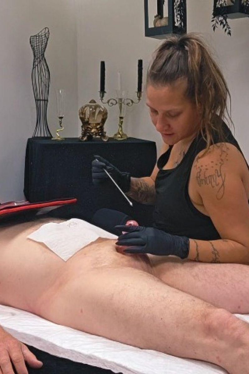 Post Workout Chastity Sounding - Screenshot 1 of 4 - BDSM