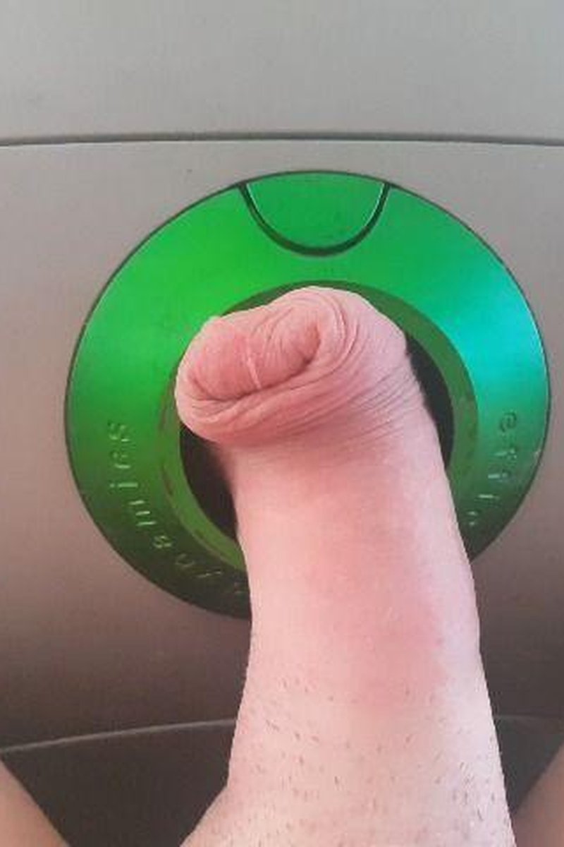 Vacuum Fun - Screenshot 1 of 4 - Cock Play