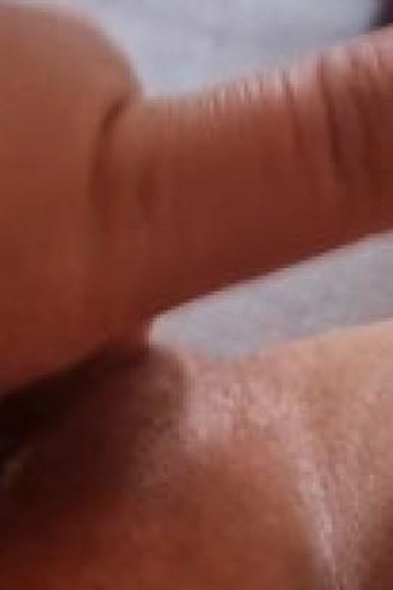 Fingering - Screenshot 1 of 4 - Moaning