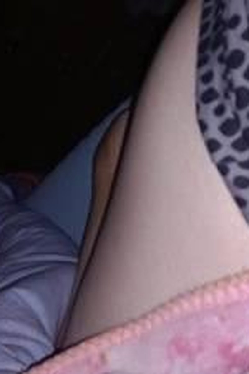 Big Leg Teaser - Screenshot 1 of 4 - Hairy Legs