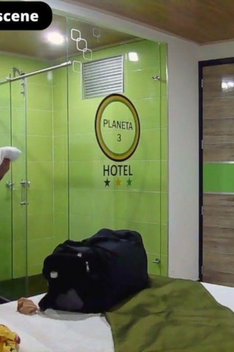 Behind The Scene - Screenshot 1 of 4 - Bathroom
