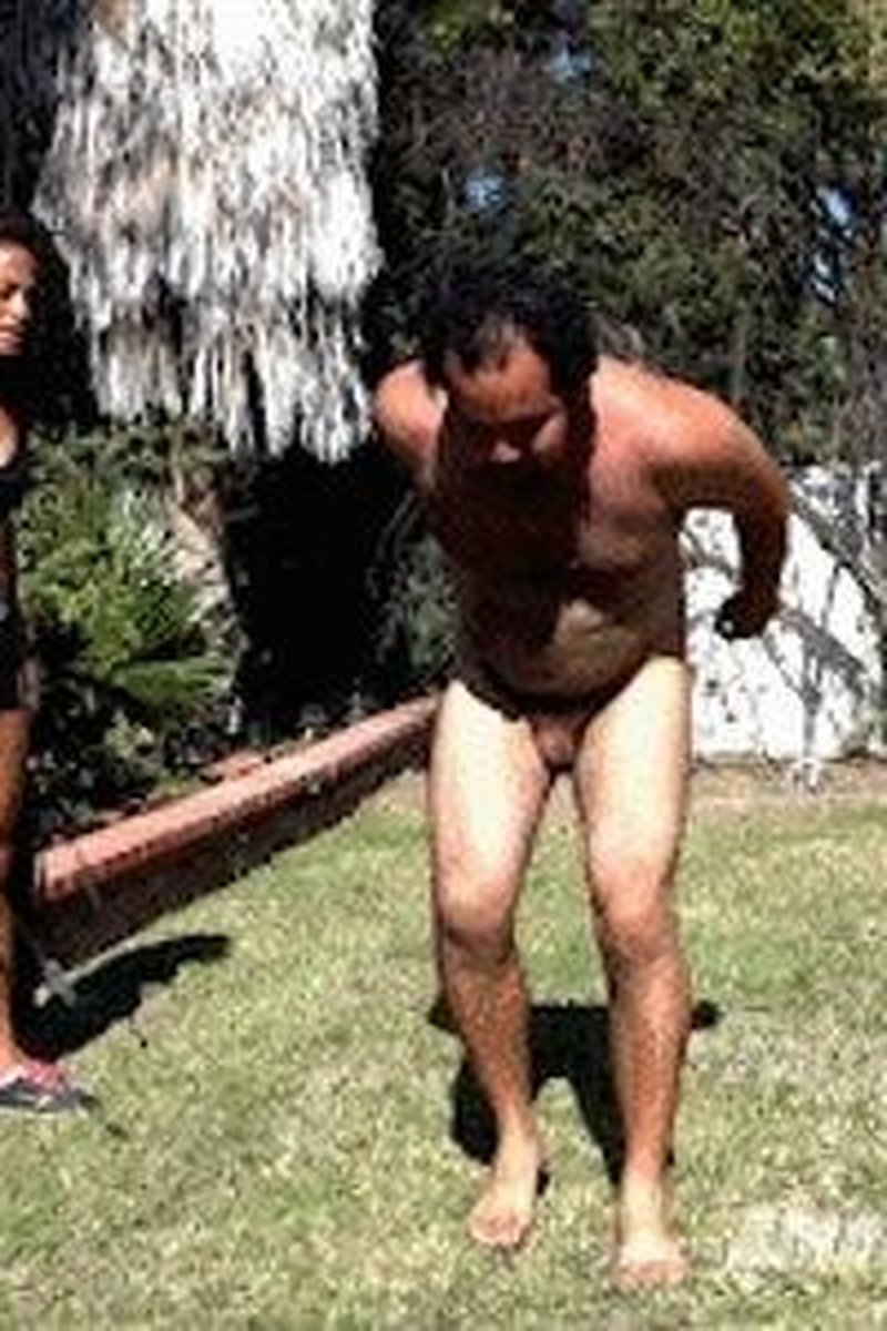 A Slave Workout (Mobile) - Screenshot 1 of 4 - CFNM