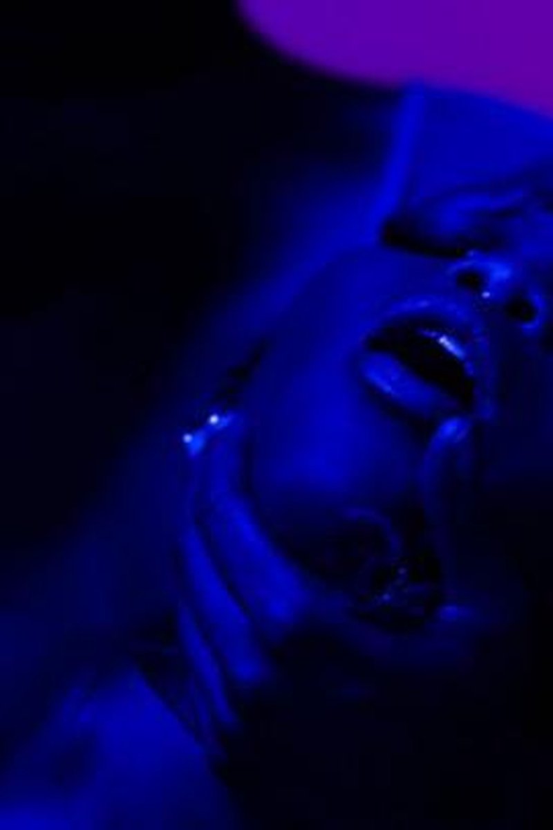 Submissive Seduction - Screenshot 1 of 4 - Anal