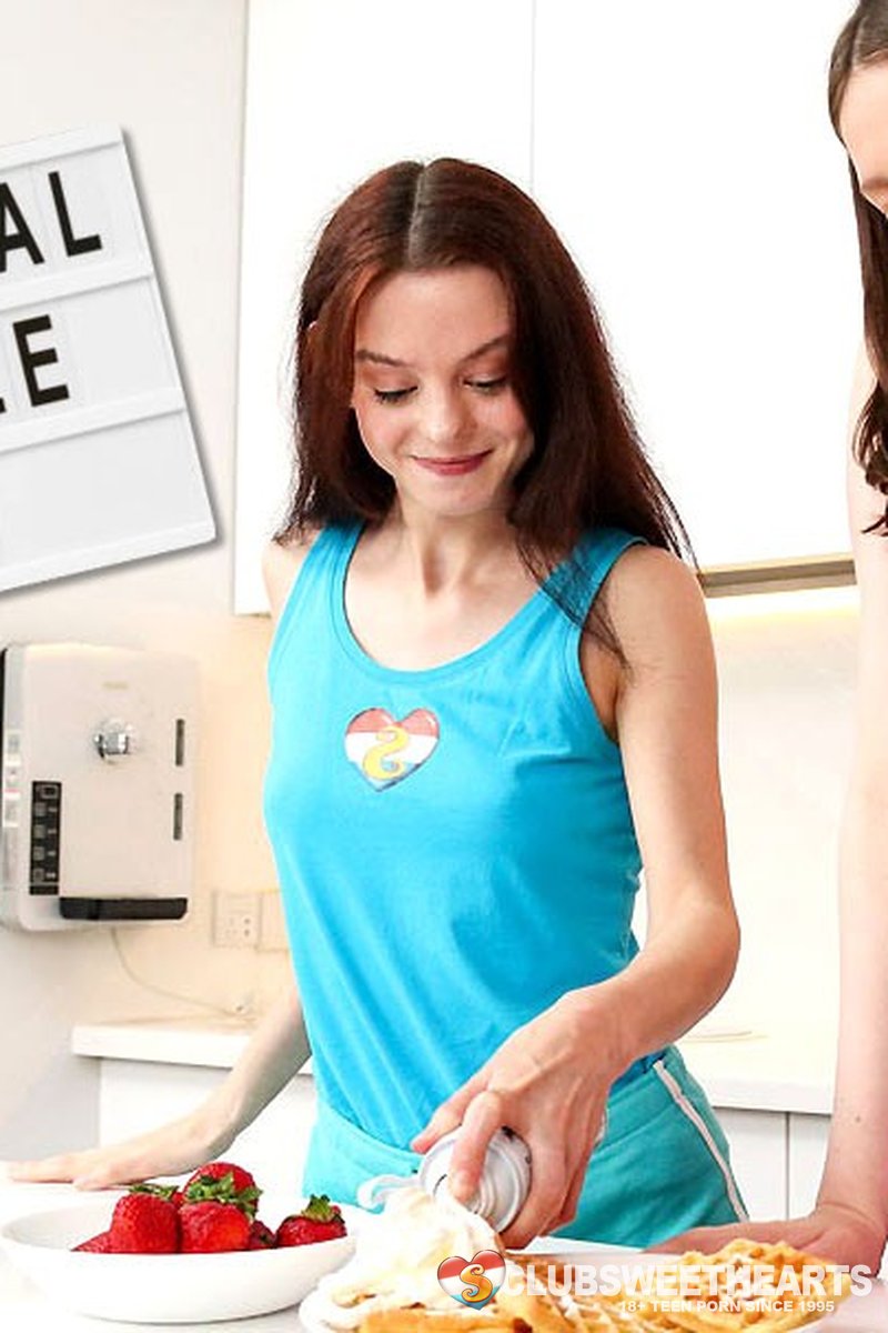 Waffle Day - Screenshot 1 of 4 - Babes