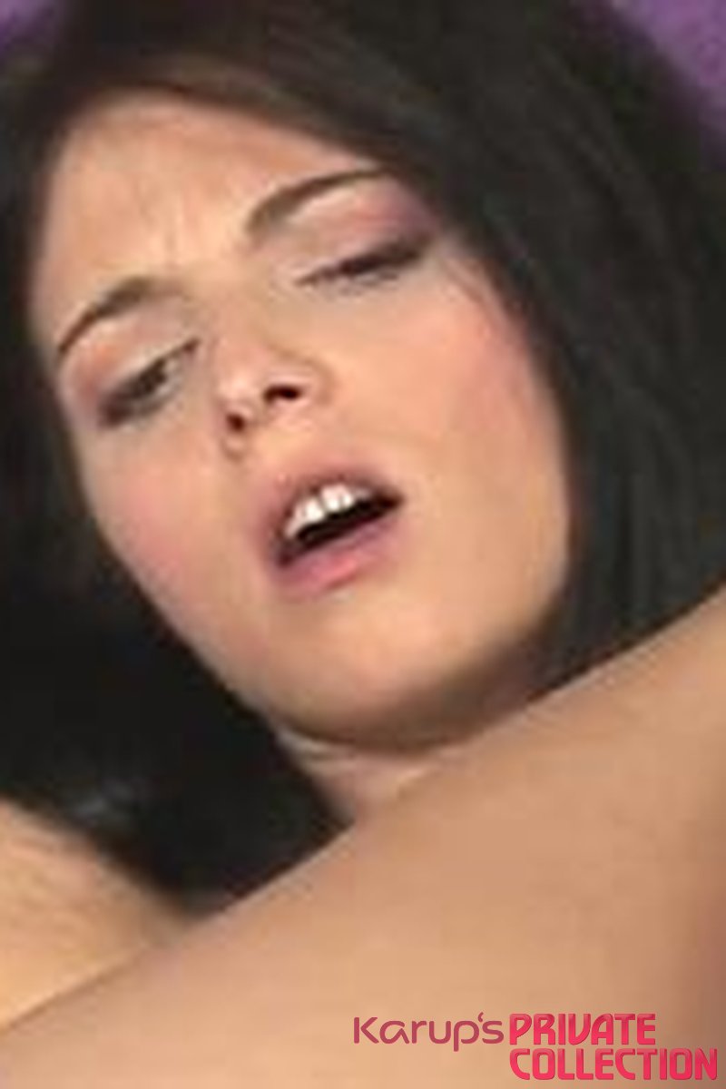 Denisa - Screenshot 1 of 4 - Denisa Doll