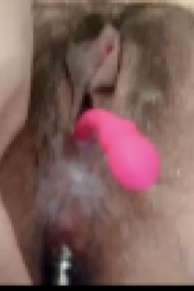New Buttplug Test - Screenshot 1 of 4 - Anal