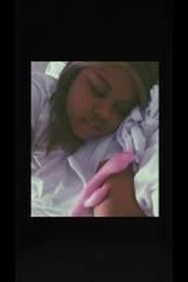 Yummy - Screenshot 1 of 4 - Cum Cleanup