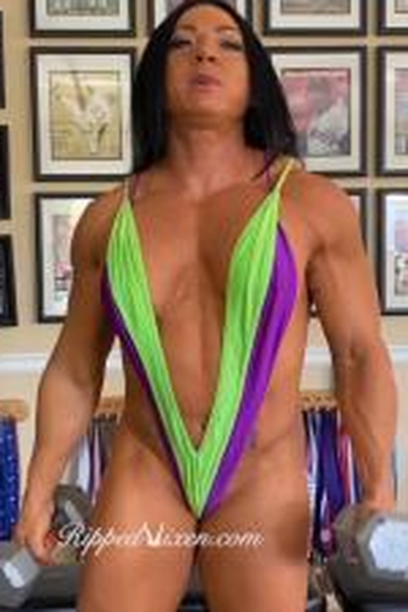 Man Eater - Screenshot 1 of 4 - Big Clit