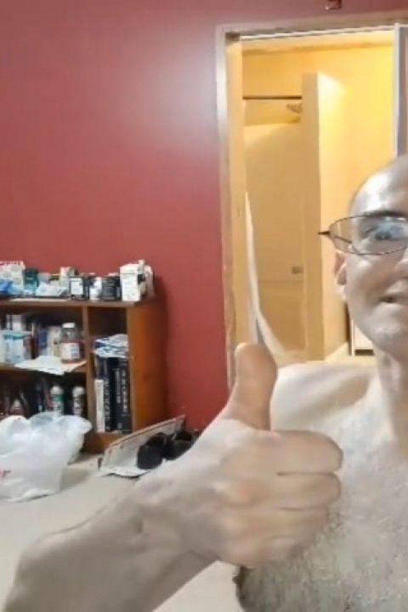 Bustin' A Nut - Screenshot 1 of 4 - Cumshot