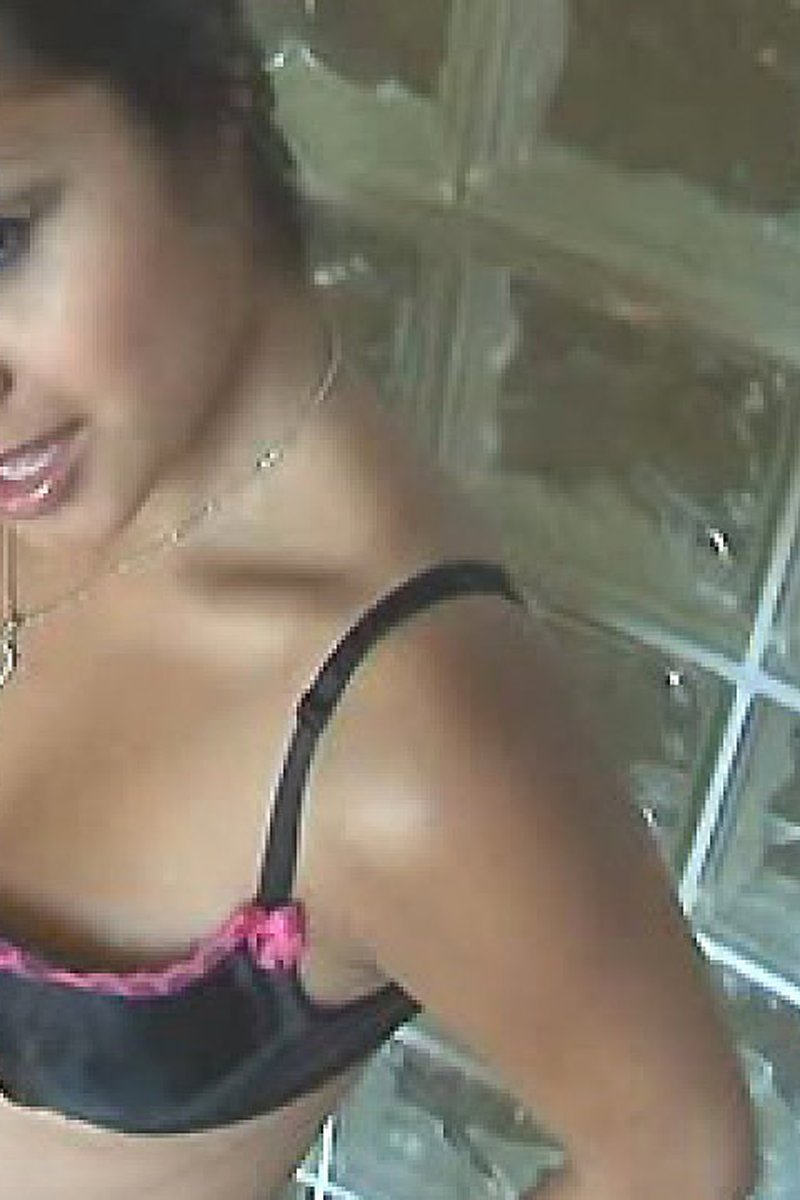 Michelle Maylene Loves Getting Blasted With Jizz - Screenshot 1 of 4 - Handjob