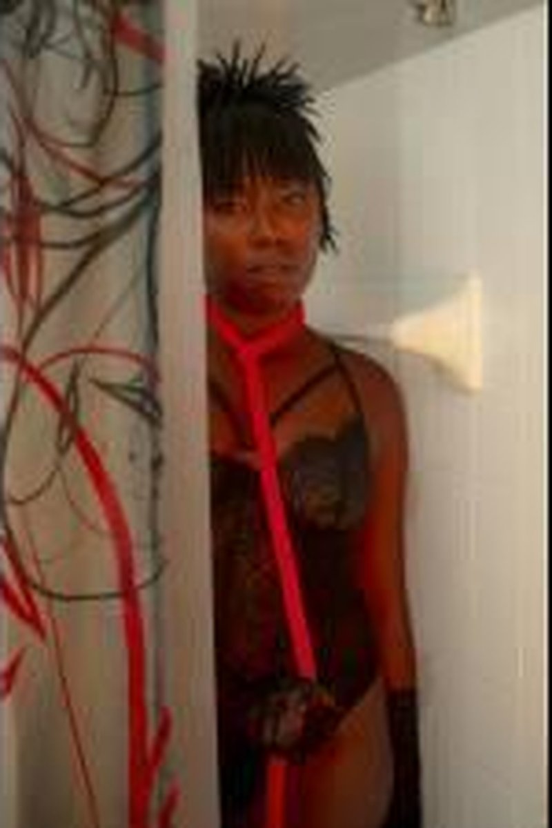 Red Rope - Screenshot 1 of 4 - Black