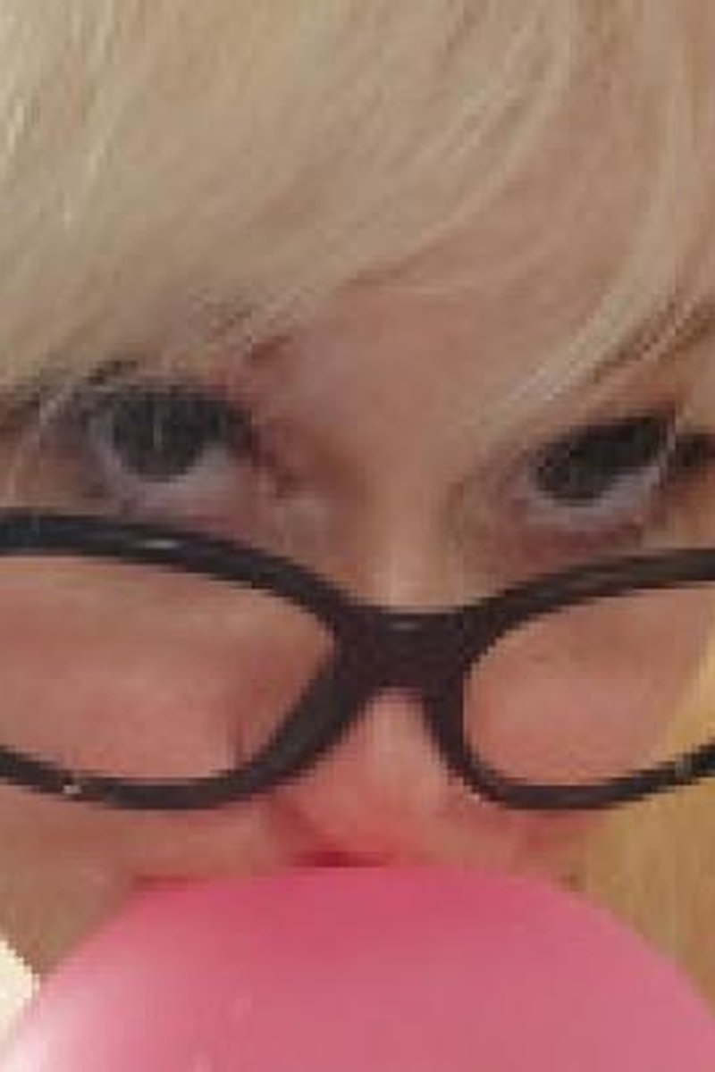 Bubble Seduction - Screenshot 1 of 4 - Glasses