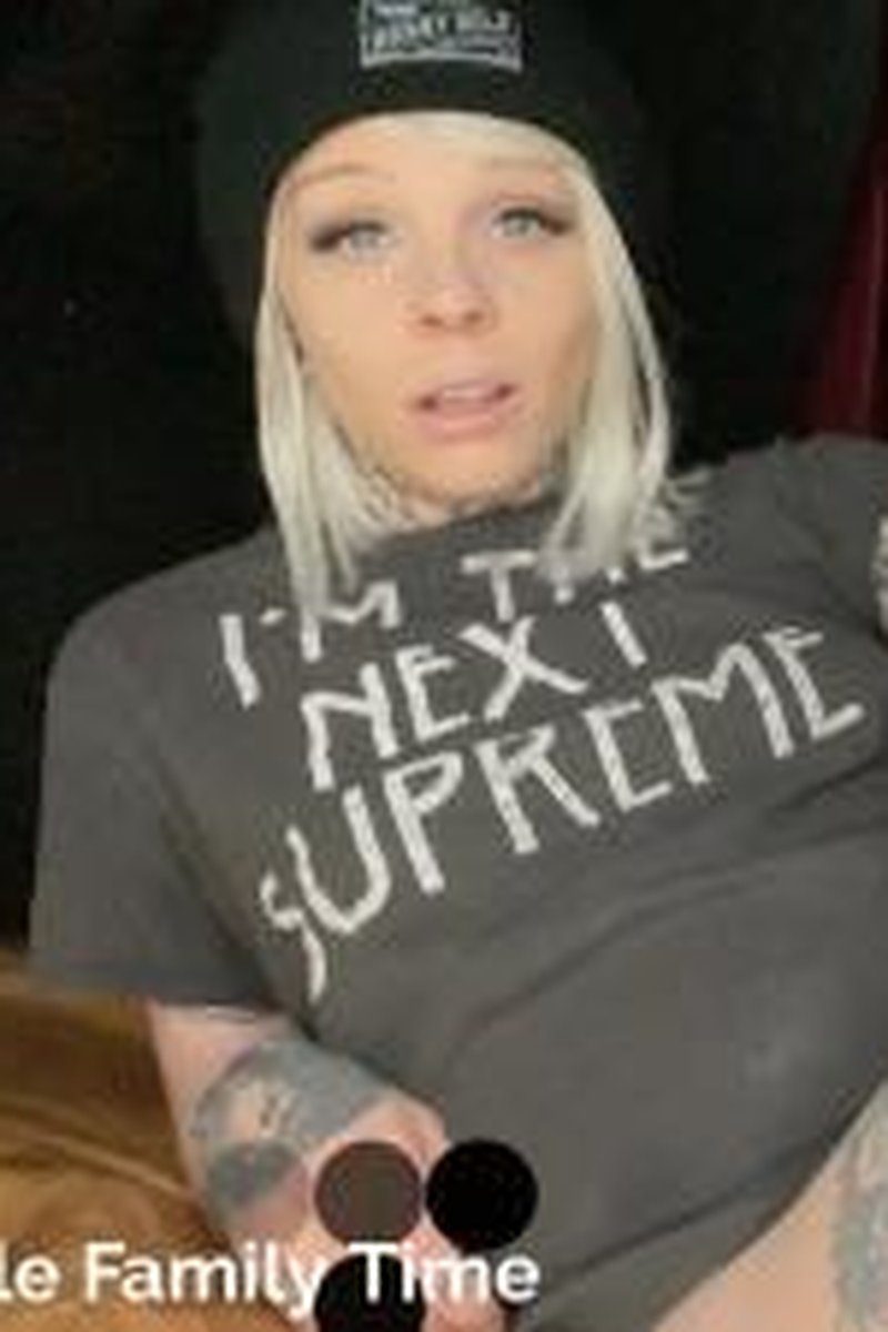 Step-Uncle Time - Screenshot 1 of 4 - Adult Role Play