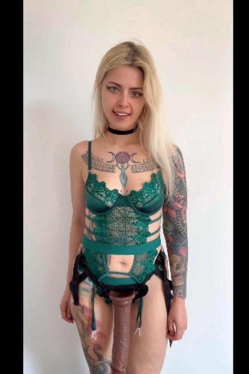 Cuck JOI - Screenshot 1 of 4 - British