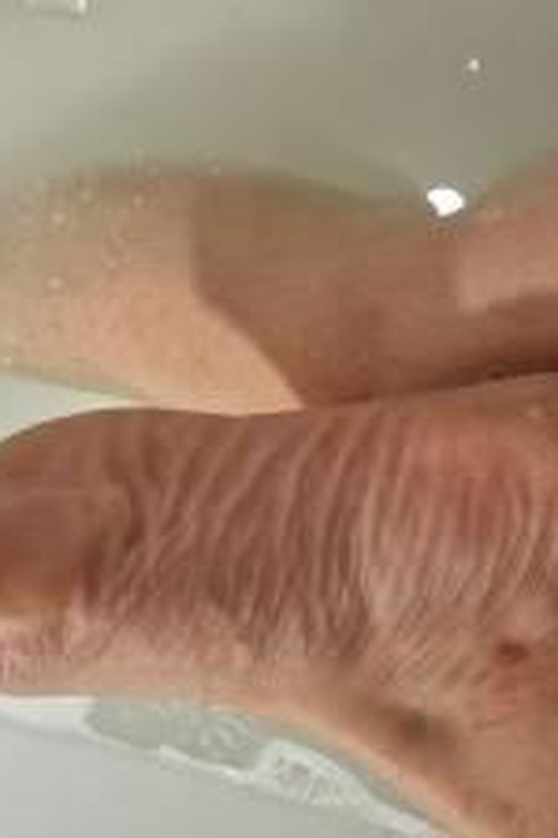 Long Toenails - Screenshot 1 of 4 - Domination