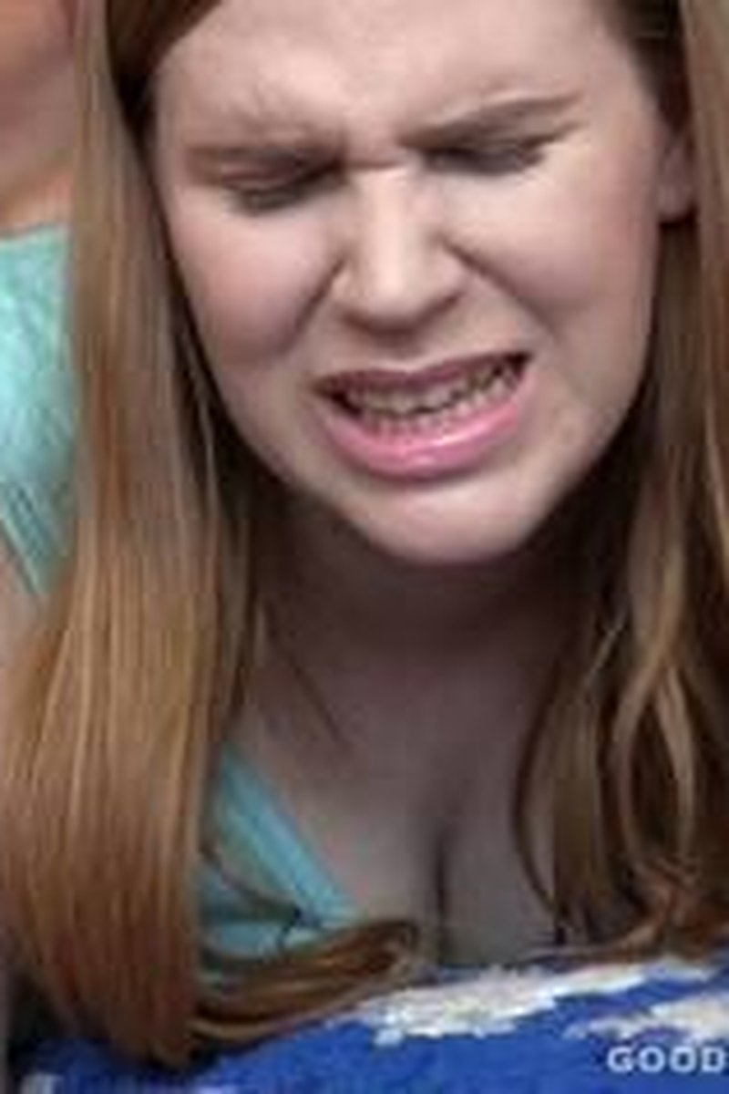 She Needs Attention - Screenshot 1 of 4 - Spanking