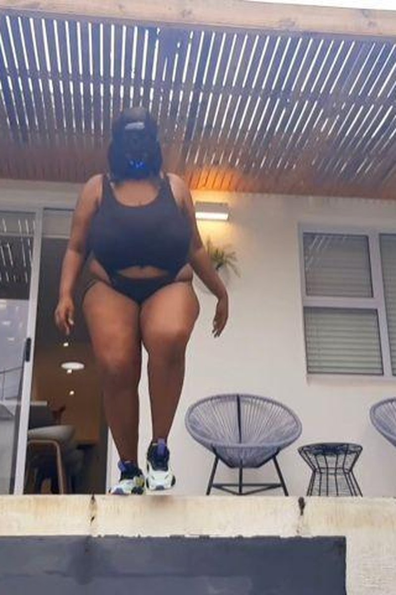 Outdoor Fun - Screenshot 1 of 4 - Huge Tits