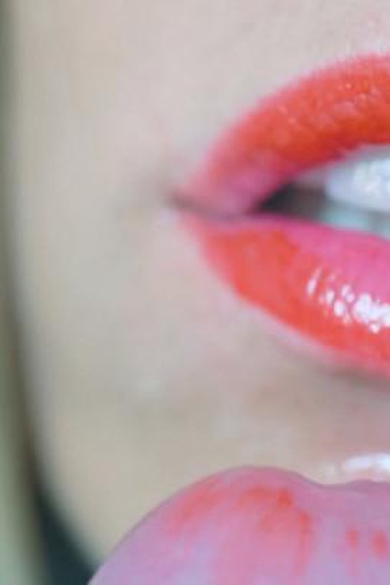 Tongue Fetish - Screenshot 1 of 4 - Blowjob