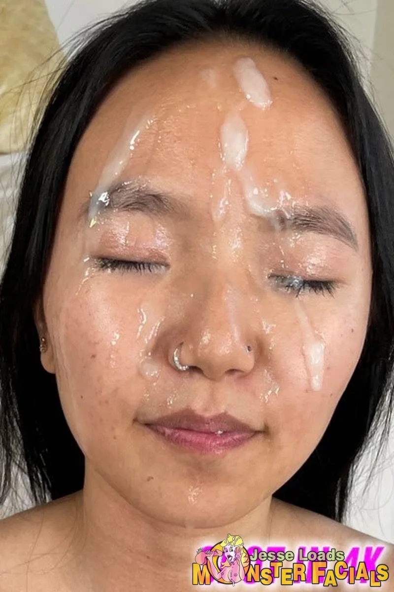 Asia Lee - Screenshot 1 of 4 - Blowjob