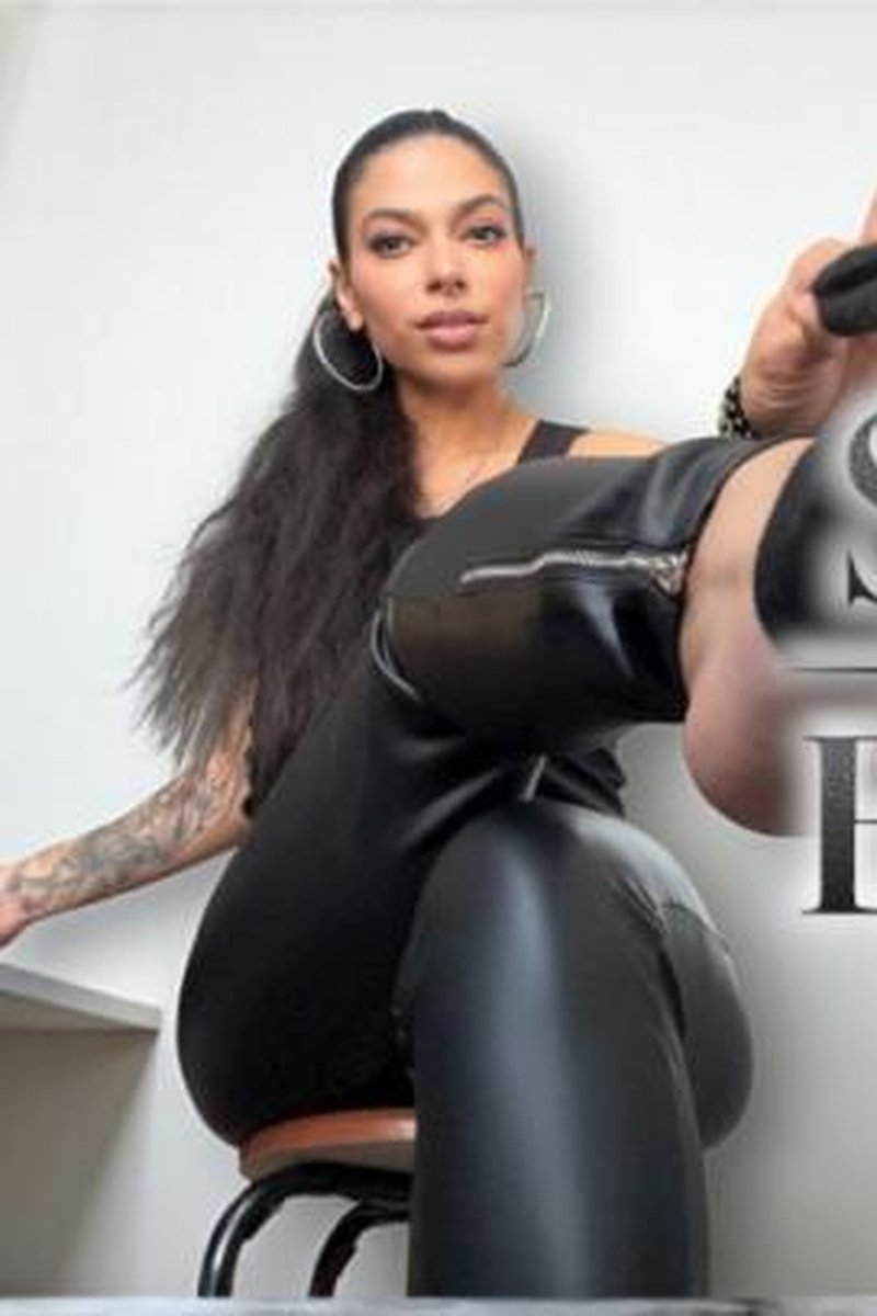 Sock Slave For Eternity - Screenshot 1 of 4 - Femdom