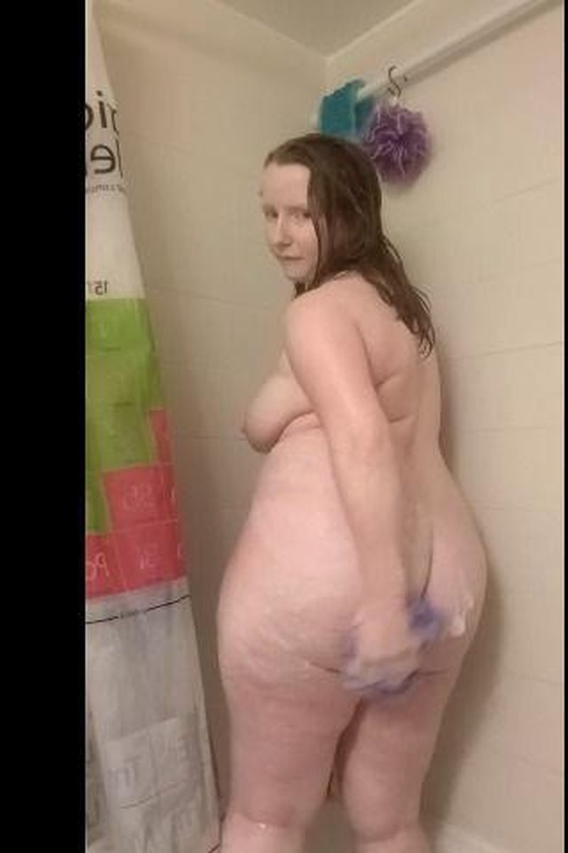 Shower Time - Screenshot 1 of 4 - BBW