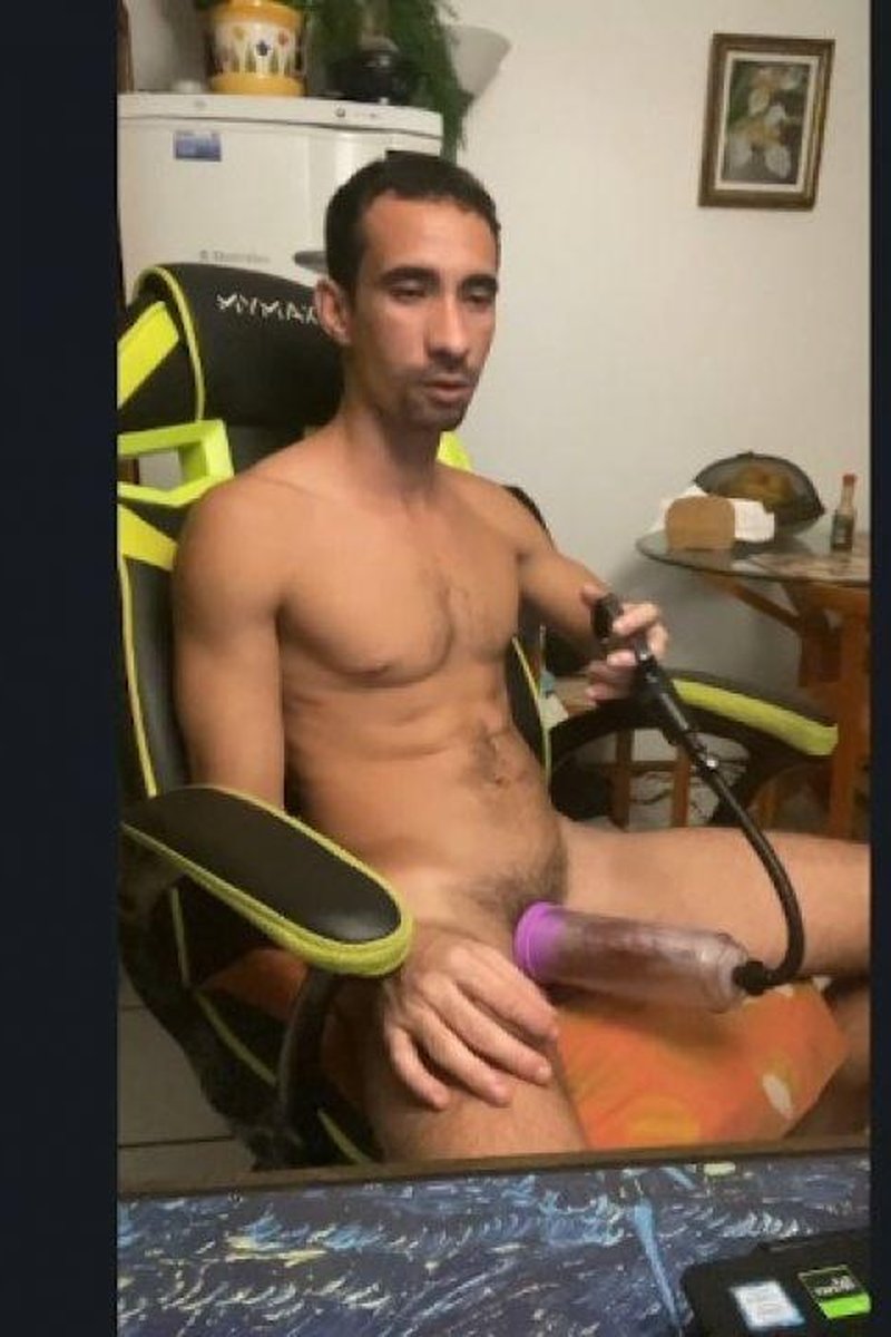 Penis Pump - Screenshot 1 of 4 - Big Dick
