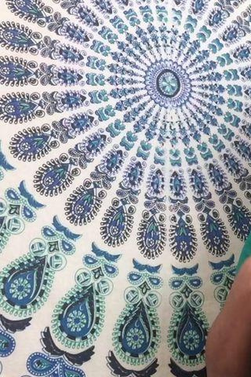 Bouncing Boobies - Screenshot 1 of 4 - Big Tits