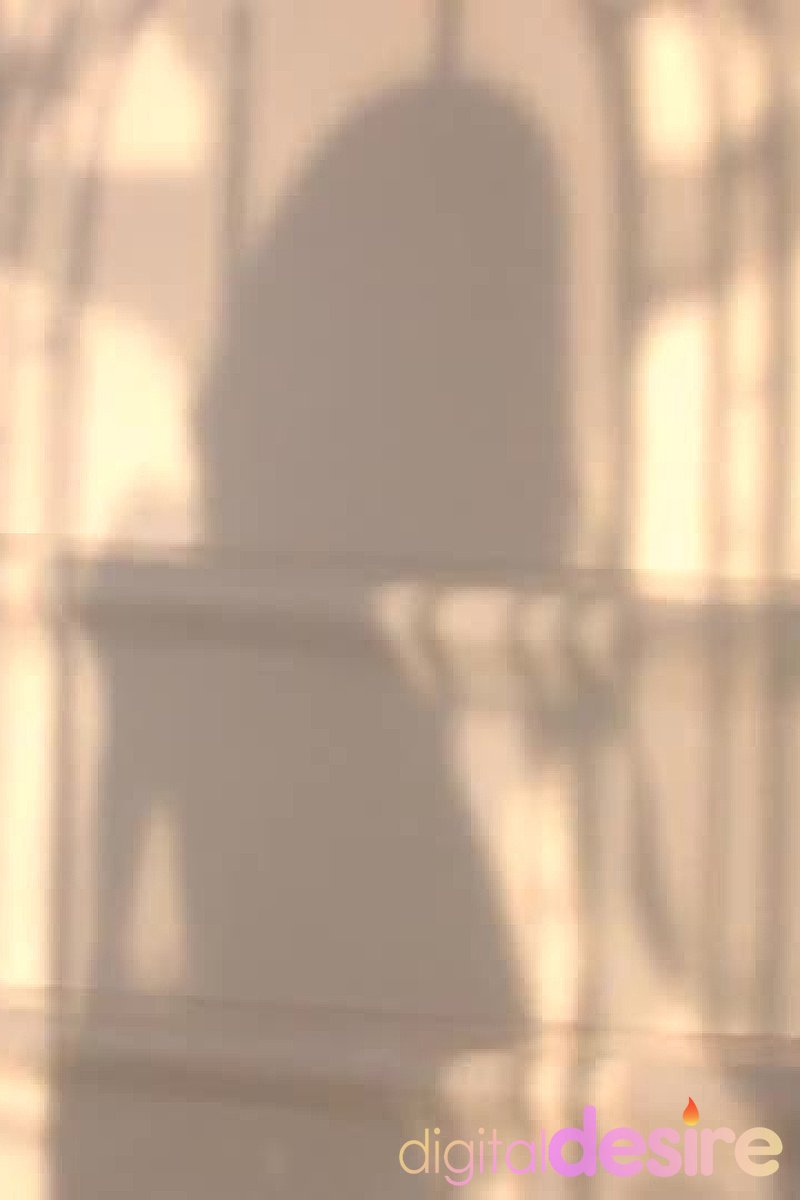 Lela Star - Screenshot 1 of 4 - Brown Hair