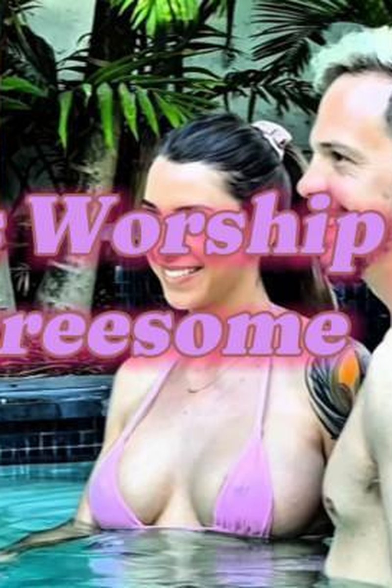 Goddess Worship Mff Threesome - Screenshot 1 of 4 - Blowjob