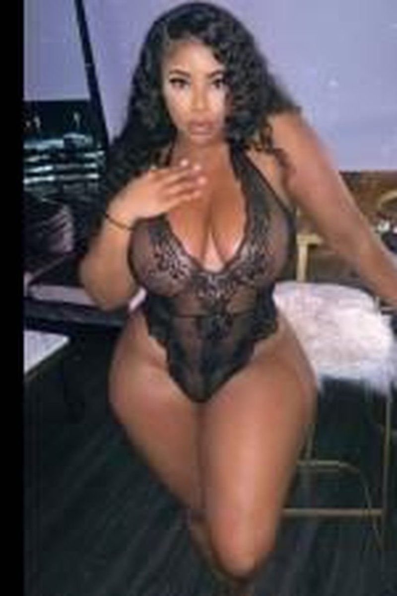 Snack - Screenshot 1 of 4 - Blowjob