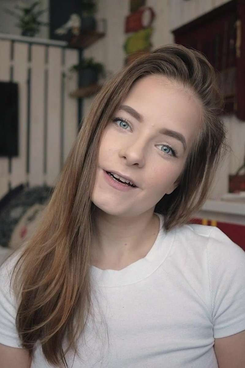 Shopping - Screenshot 1 of 4 - Blowjob