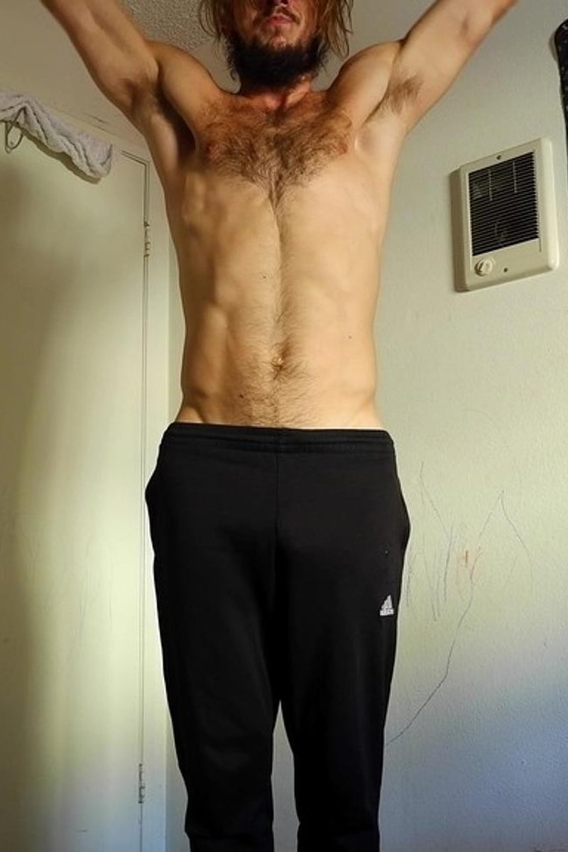 Donte Stretching - Screenshot 1 of 4 - Donte Thick